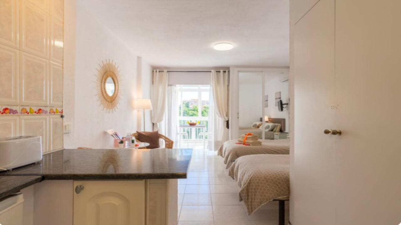 797 Holiday Rentals- Luminoso Estudio En Arroyo De La Miel Benalmadena Bagian luar foto
